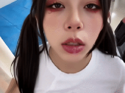 【多图版】老婆把女儿拉上床