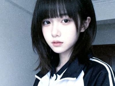 白晶晶的脚凳【学生/调教/足控】