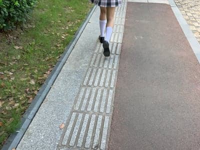 尾行
