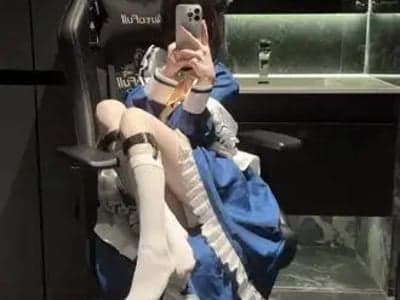 我的高冷校花女友竟然是枣子姐？