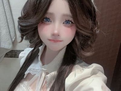 李巧玲，上一世深爱着你但被你错杀的小徒儿
