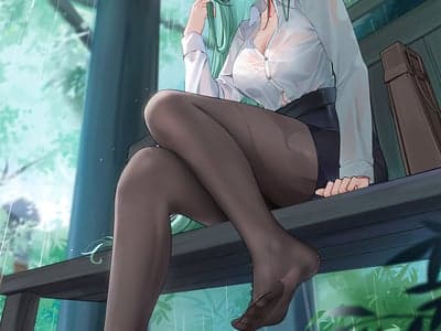 经常被我在背后蛐蛐的女上司成了我的继姐？