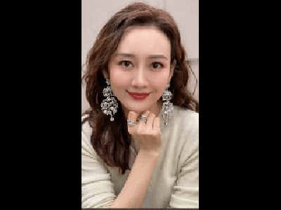 被借调到全女办公室，开始后宫生活