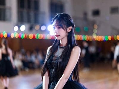 那些年，我们共同凌辱过的校园女神